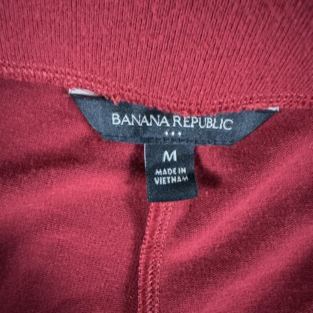 Banana Republic brand banana